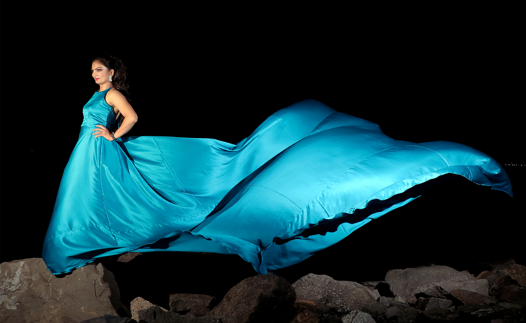 G475 (3), Wine One Shoulder Prewedding Long Trail Gown, (All Size) – Style  Icon www.dressrent.in