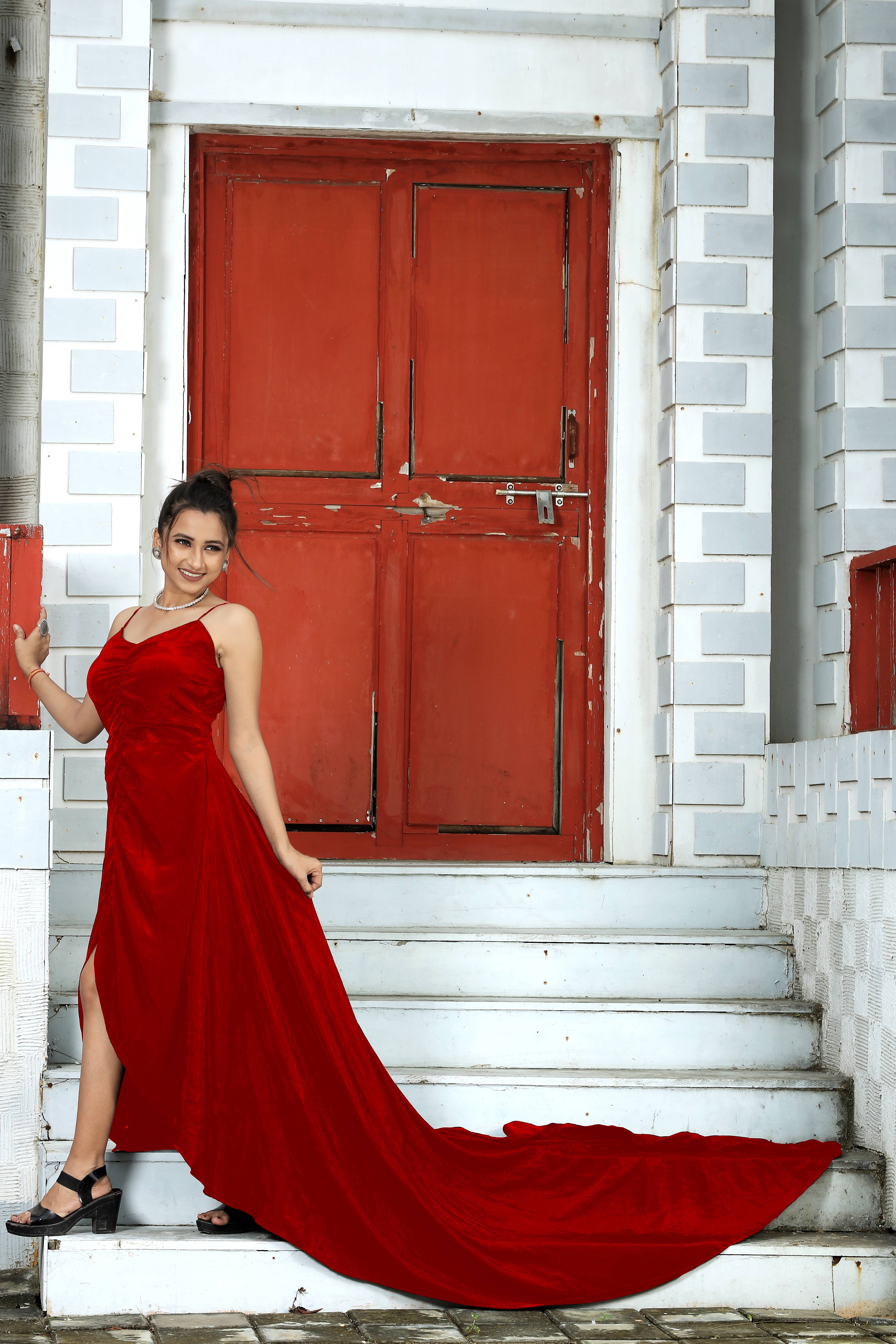 Beautiful Red Long Trail Gown - Wedding Video Solution - Surat